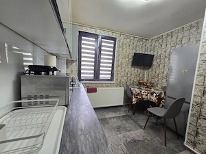 Ap 3 camere Renovat * Mobilat- Utilat * Mutare rapida * - imagine 9