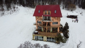 Pensiune la cheie de vanzare | 10 camere | Sacele, Brasov |Comision 0%