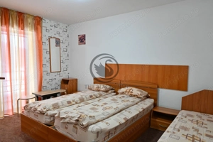 Pensiune la cheie de vanzare | 10 camere | Sacele, Brasov - imagine 18
