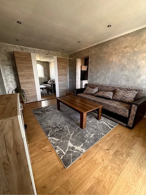 vand apartament 2 camere independentei