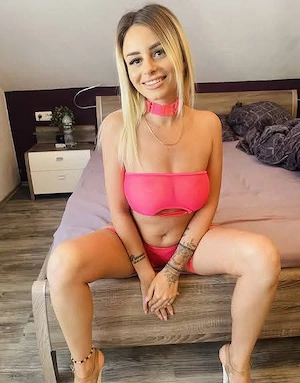 Poze reale confirm cu tatuajul blonda reala  - imagine 1
