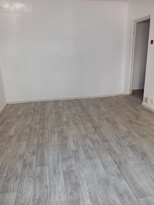 De vânzare spațiu SAD în zona Șagului, lângă Piața Doina situat la parterul unui bloc.