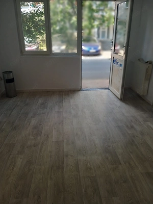 De vânzare spațiu SAD în zona Șagului, lângă Piața Doina situat la parterul unui bloc. - imagine 5