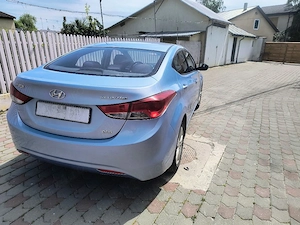 hyundai elantra - imagine 4