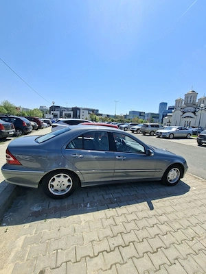 Mercedes C Klasse de la proprietar - imagine 3