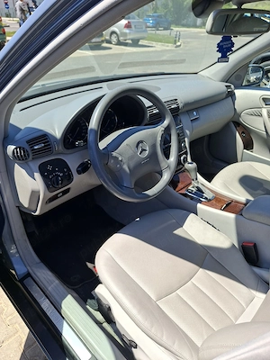 Mercedes C Klasse de la proprietar - imagine 4
