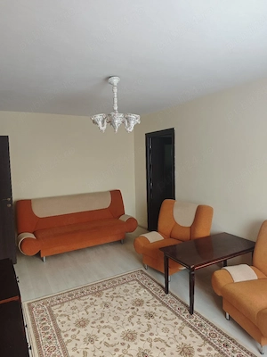 Inchiriez apartament cu 3 camere - imagine 3