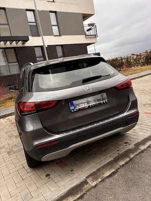 Mercedes Benz GLA200D 2021 4Matic - imagine 4