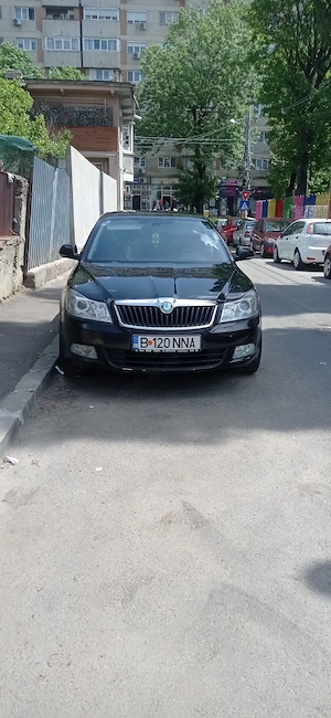 Skoda Octavia 2 1.6 tdi automata 7+1 - imagine 10