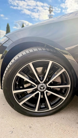 C 200 EQ Boost 9G-TRONIC battery-assisted hybrid vehicle - imagine 6