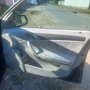 mercedes  200 e - imagine 9