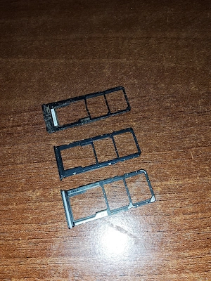 suporturi cartela Sim,și card memorie