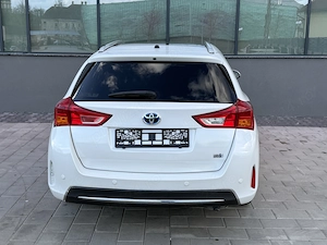 Toyota Auris 1.8 hibrid  - imagine 11