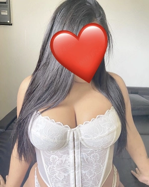 New!Bruneta discreta! - imagine 3