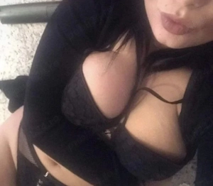 New!Bruneta discreta! - imagine 2