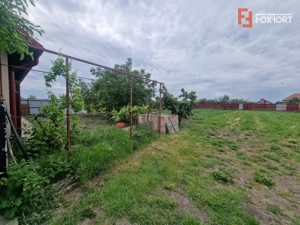 Casa individuala de vanzare cu 5 camere si teren de 2543 mp - Izvin - imagine 12
