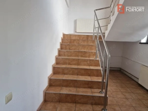 Spatiu comercial cu 16 incaperi - zona Mehala - imagine 20