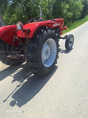 Tractor Univesal 550, cutie viteza 2 manete, ambreiaj priza la mana, servo - imagine 5
