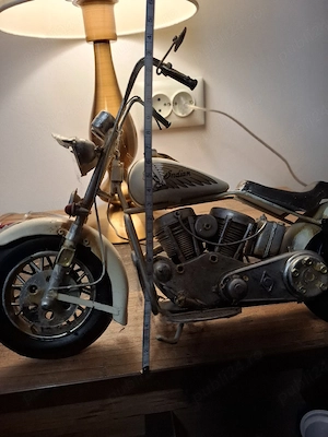 Motocicleta  retro, machetă 