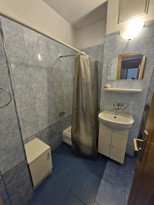 Apartament 2 camere decomandate de închiriat - zona Piața-Sud, Bacău - imagine 8