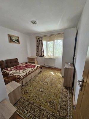 Apartament 2 camere decomandate de închiriat - zona Piața-Sud, Bacău - imagine 3