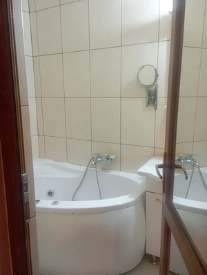 Vând apartament 2 camere Navodari - imagine 4