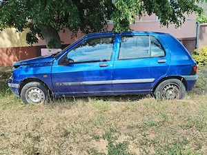 Donez usi si haion Renault Clio  - imagine 3