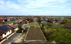 Teren intravilan, toate utilitatile, 680 mp, Sanmihaiu Roman - vatra veche
