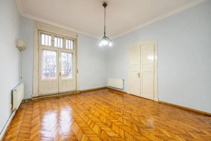 Apartament nemobilat, 3 camere, etaj 1, Bld.Revoluției