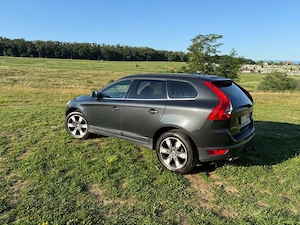 Volvo XC60  - imagine 5