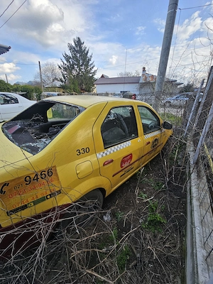 Dezmembrez Dacia Logan - imagine 3