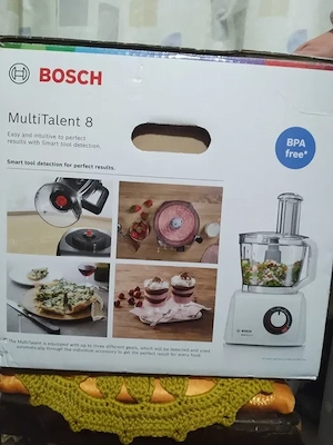 Vând robot de bucătărie Bosch Multitalent 8