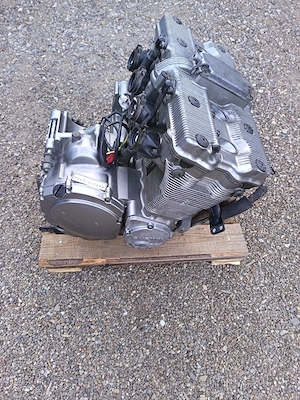 MOTOR suzuki gsx 600 F