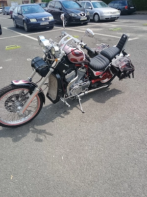 Suzuki Intruder VS800 - imagine 2