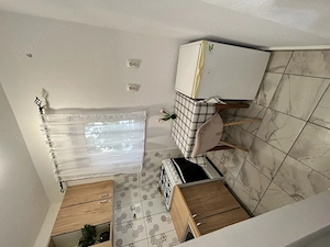 Închiriez garsoniera zona Piața mica, parter  - imagine 3