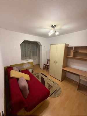 Inchiriez apartament cu 3 camere, zona Cetatii, PROPRIETAR - 450 