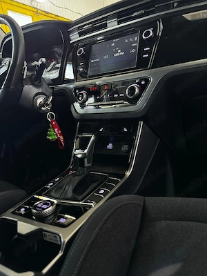 SsangYong Korando impecabil 2020 1.5i 163 cp automat - imagine 4