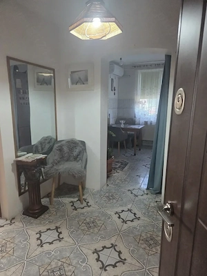 Vand apartament centru