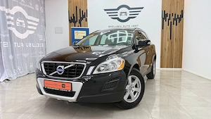 ** Volvo XC60 ** - imagine 3