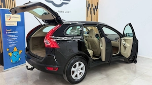 ** Volvo XC60 ** - imagine 8