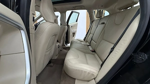** Volvo XC60 ** - imagine 12