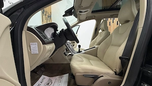 ** Volvo XC60 ** - imagine 10