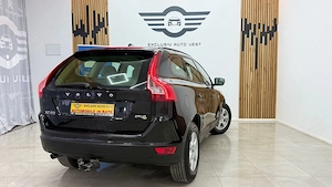 ** Volvo XC60 ** - imagine 4
