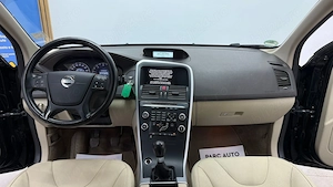 ** Volvo XC60 ** - imagine 17