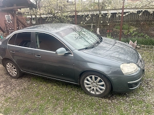  Se vinde Vw Jetta 2008 urgent !! Nu rata - imagine 9