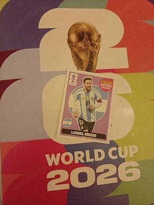 vând cartonaș din world cup 2026 , Extra stiker cu Lionel Messi 