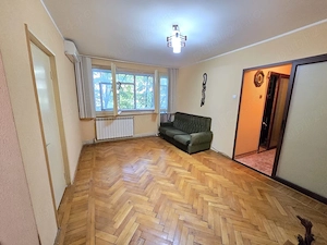 vand apart 3 camere Galati