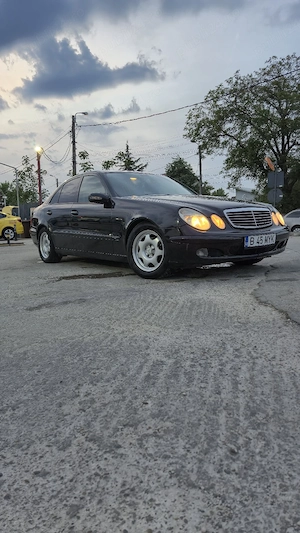 Mercedes Benz E220 CDI - imagine 10