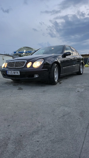 Mercedes Benz E220 CDI - imagine 9