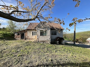 Vand teren 2595 m2 cu casa la 20 km de Alba Iulia - imagine 2